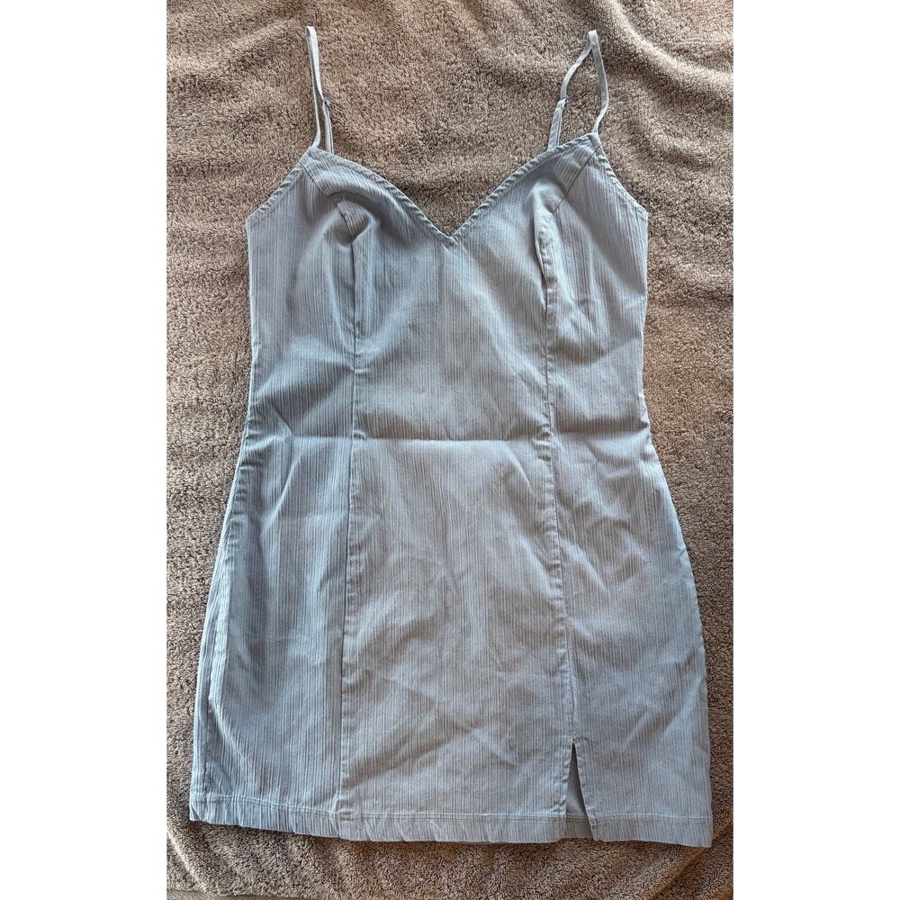 Urban Outfitters Size Medium Icy Blue Mini Dress Adjustable Straps Night Out - Picture 6 of 9